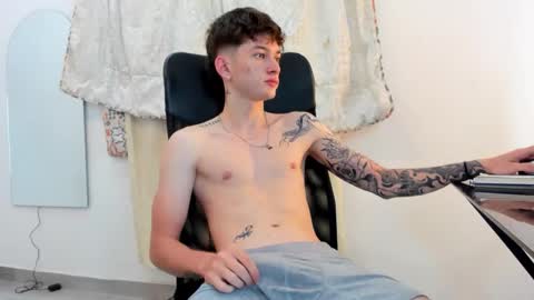 Jake online show from November 2025 03:28:02 AM