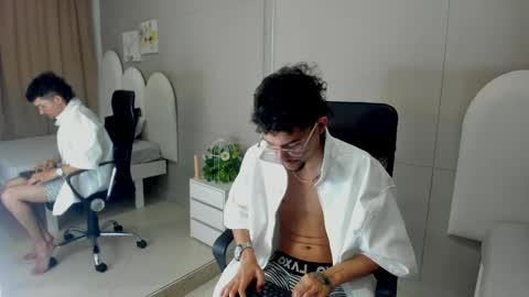 Snapshot of jake_miller__ chatting on May 2026 08:17:01 PM Jake online show from May 2026 08:17:01 PM