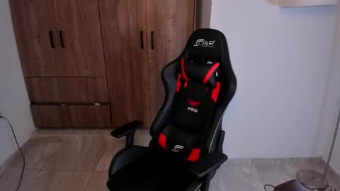 Jake Pons online show from November 2025 02:06:02 AM