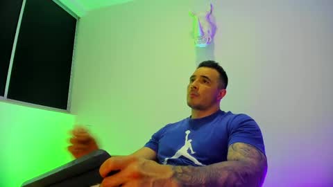 jakestone_1 online show from April 2026 01:42:02 AM