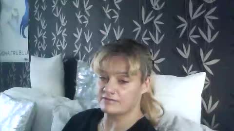 JAKKI LOUISE pornstar online show from November 2025 02:38:02 PM