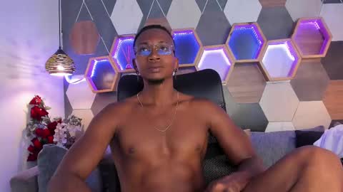   online show from March 2025 08:32:01 PM