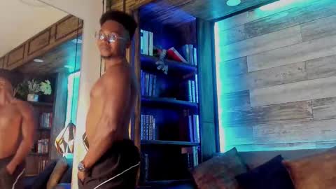   online show from November 2025 11:29:01 PM