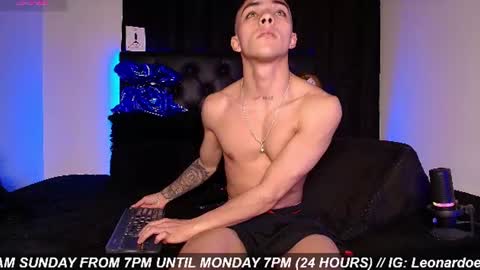 Snapshot of james1lee_ chatting on June 2026 01:54:01 AM LeonardoInsta LeonardoperezcoPvt open online show from June 2026 01:54:01 AM