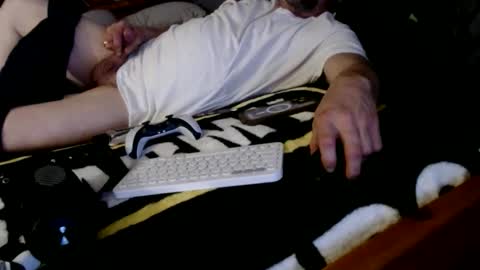 Snapshot of james30cup chatting on January 2026 07:06:02 PM what you in too online show from January 2026 07:06:02 PM