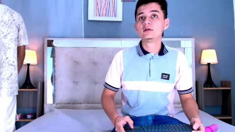 Snapshot of james_and_kenet chatting on February 2026 11:52:01 AM James y Kenet online show from February 2026 11:52:01 AM