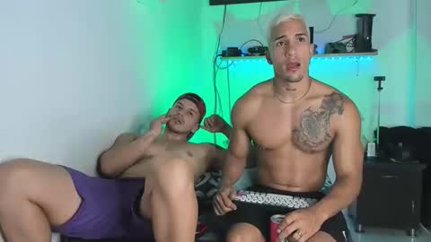 Snapshot of james_and_max chatting on January 2026 03:11:01 AM james_and_max online show from January 2026 03:11:01 AM