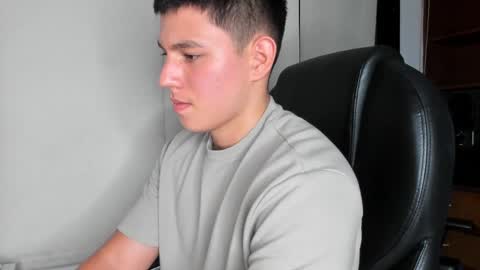 james_cr online show from February 2025 11:43:01 PM