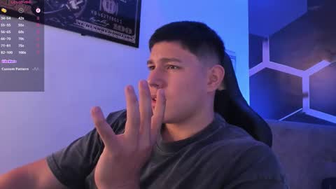 james_cr online show from September 2025 02:55:02 AM