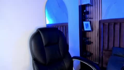 james_cr online show from May 2026 12:33:02 PM