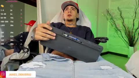 jamesdekker online show from September 2025 08:42:01 PM