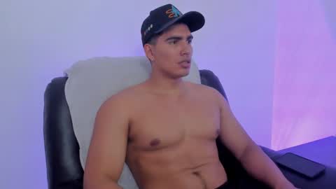 Snapshot of jamesgraay chatting on February 2025 06:00:02 PM James Gray online show from February 2025 06:00:02 PM