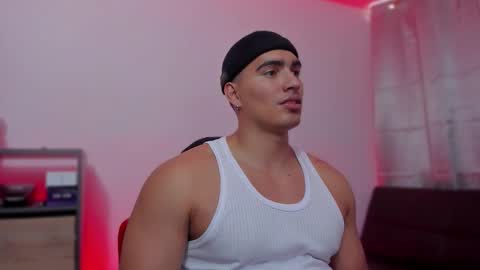 Snapshot of jamesgraay chatting on September 2025 09:05:02 PM James Gray online show from September 2025 09:05:02 PM