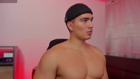 Snapshot of jamesgraay chatting on October 2025 10:14:01 AM James Gray online show from October 2025 10:14:01 AM