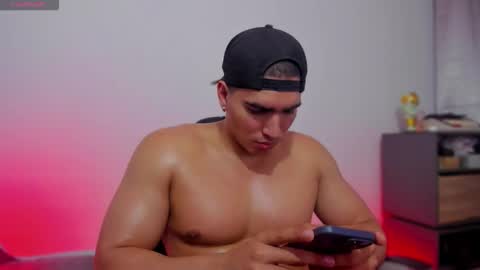 Snapshot of jamesgraay chatting on February 2026 06:40:02 AM James Gray online show from February 2026 06:40:02 AM