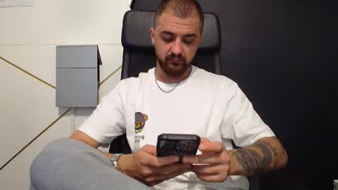 Snapshot of jamesmyersx chatting on September 2025 04:56:01 AM JamesMyers online show from September 2025 04:56:01 AM