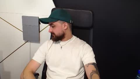 Snapshot of jamesmyersx chatting on September 2025 05:42:02 AM JamesMyers online show from September 2025 05:42:02 AM