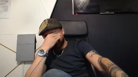 Snapshot of jamesmyersx chatting on October 2025 05:50:02 AM JamesMyers online show from October 2025 05:50:02 AM