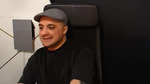 Snapshot of jamesmyersx chatting on October 2025 05:44:02 AM JamesMyers online show from October 2025 05:44:02 AM