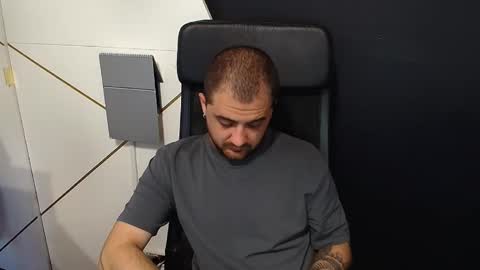 Snapshot of jamesmyersx chatting on November 2025 06:57:02 AM JamesMyers online show from November 2025 06:57:02 AM