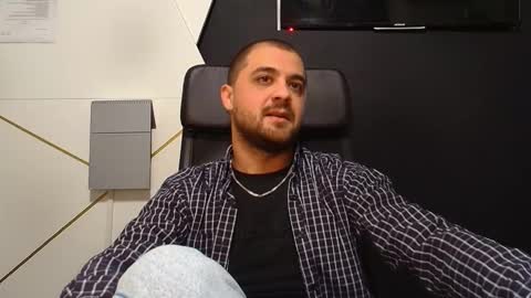 Snapshot of jamesmyersx chatting on November 2025 05:07:02 AM JamesMyers online show from November 2025 05:07:02 AM