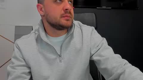 Snapshot of jamesmyersx chatting on December 2025 04:42:02 AM JamesMyers online show from December 2025 04:42:02 AM