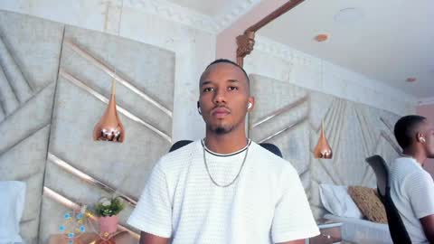 Snapshot of jamesparck chatting on January 2025 12:24:01 PM James online show from January 2025 12:24:01 PM