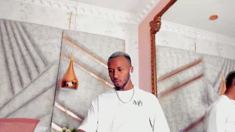 Snapshot of jamesparck chatting on March 2025 12:01:01 PM James online show from March 2025 12:01:01 PM