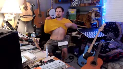 Snapshot of jameswebbscope chatting on July 2026 06:40:02 AM Jameswebbscope online show from July 2026 06:40:02 AM