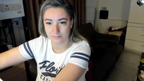 Snapshot of jamielane chatting on December 2025 08:40:01 PM jamielanecb online show from December 2025 08:40:01 PM