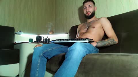 Robbie online show from February 2025 03:24:01 AM