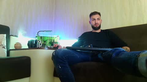 Robbie online show from March 2025 12:16:01 AM