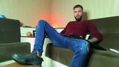 Robbie online show from March 2025 11:49:02 PM