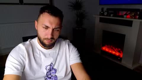 Robbie online show from November 2025 08:03:01 AM