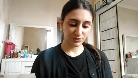 Niki online show from April 2026 11:08:02 AM