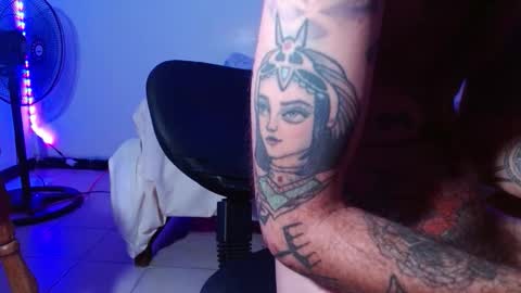 Jammes. online show from October 2025 07:48:01 PM