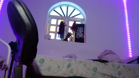 Jammes. online show from November 2025 03:01:01 PM