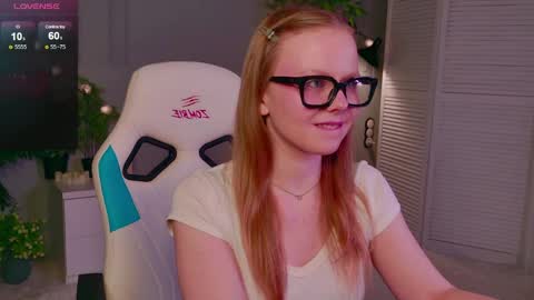Snapshot of jane_westt chatting on April 2026 02:30:01 PM jane_westt online show from April 2026 02:30:01 PM