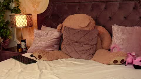 Snapshot of janedevines chatting on January 2025 08:51:02 AM JaneDevine online show from January 2025 08:51:02 AM