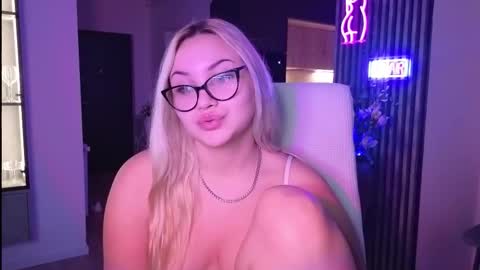 Jane online show from November 2025 01:11:01 AM