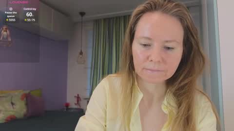 Snapshot of janepearl chatting on December 2024 08:04:01 AM janepearl online show from December 2024 08:04:01 AM