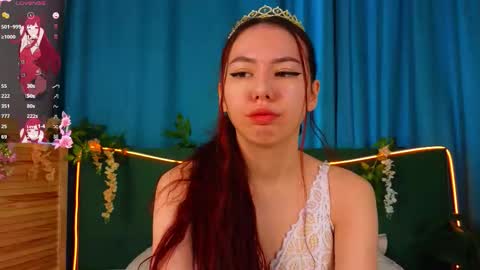 Snapshot of janet_yong chatting on November 2025 07:02:02 AM Jenifer online show from November 2025 07:02:02 AM