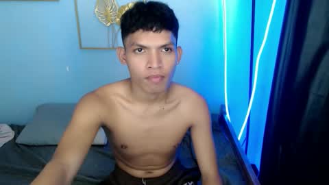 janlloyd04 online show from April 2026 05:58:02 AM