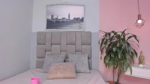 Janna online show from October 2025 11:23:02 AM