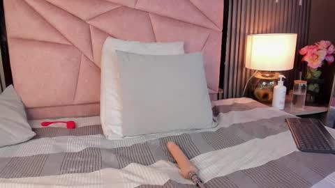 Janna Casey online show from February 2026 11:39:02 AM