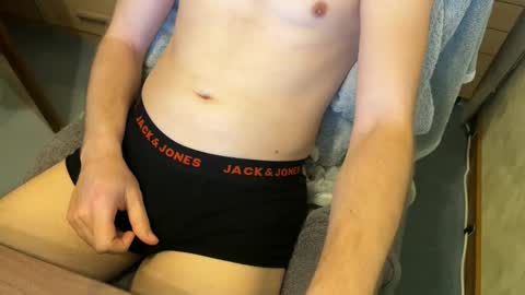 janni_95 online show from December 2025 03:41:02 PM