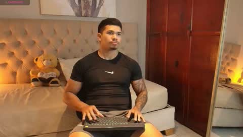 janomar01 online show from January 2026 08:23:01 PM