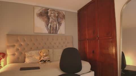 janomar01 online show from April 2026 07:40:01 PM