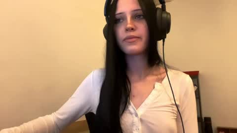 Lily online show from June 2026 09:20:02 PM
