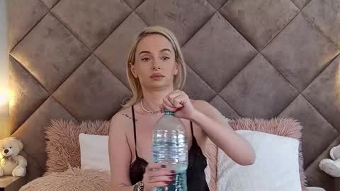 Snapshot of jaquelinemerlot chatting on February 2025 10:47:02 AM jaquelinemerlot online show from February 2025 10:47:02 AM